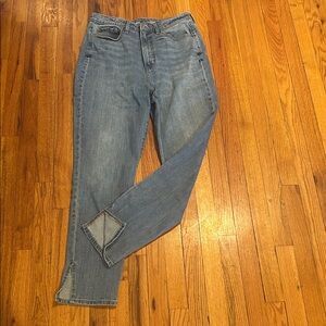 Old Navy size 12 Women’s Blue Denim Straight-Leg Jeans